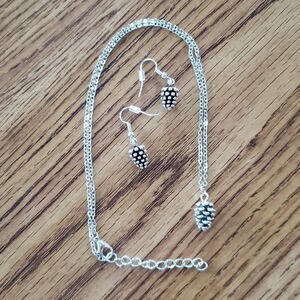 Elegant 14K Gold-Plated Pine Cone Pinecone Drop Dangle Earrings and Necklace Set